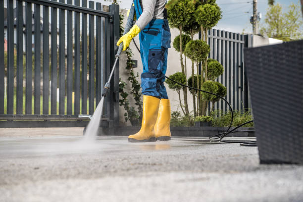 Best Parking Lot and Garage Cleaning  in Newton, IA